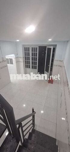 Nhà 1 Trệt 1 lầu DTSD: 44 m2 , 2 Phòng ngủ. Đường 9. Linh xuân. SHR