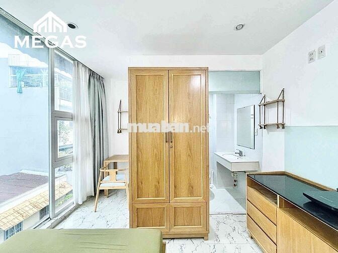 Cho Thuê Căn Studio Cao Cấp - Cửa Sổ Lớn Ngay Trường Sa Hoàng Sa Mới