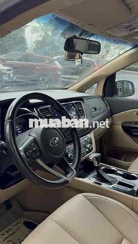 Kia Sedona 2018 2.2 DAT - 9 km