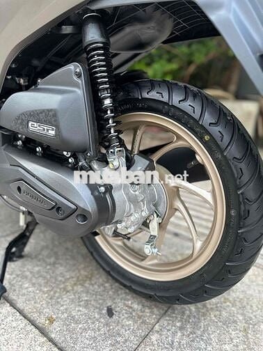 vision 8/2025 mới mua 2 tháng lỗ gần 10tr