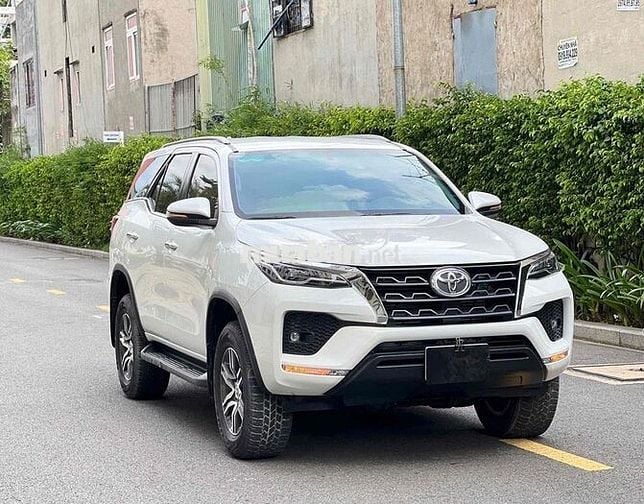 Toyota Fortuner Dầu 2022 2.4 4x2 AT - 68000 km