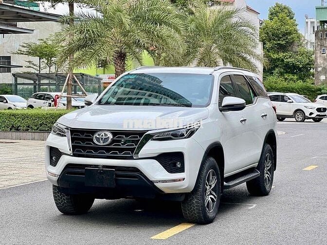 Toyota Fortuner Dầu 2022 2.4 4x2 AT - 68000 km
