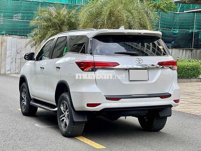 Toyota Fortuner Dầu 2022 2.4 4x2 AT - 68000 km