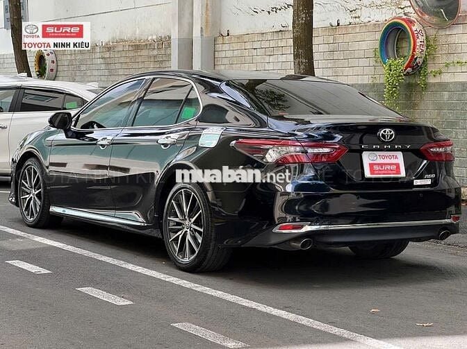 Toyota Camry 2023 2.5Q -  Giá Tố, Hỗ Trợ Vay