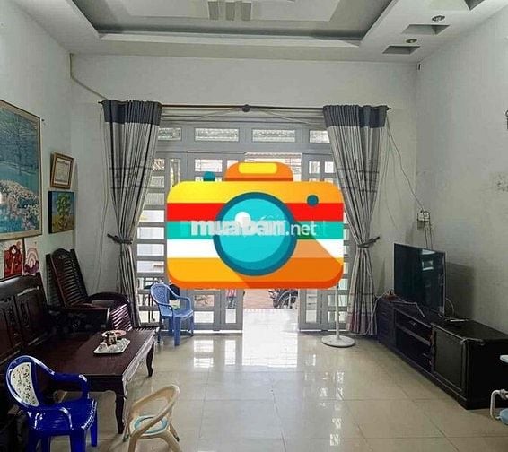 có 5..4 Tỷ có ngày nhà 2 lầu hxh- 50..m2 ngay tô hiệu tân phú