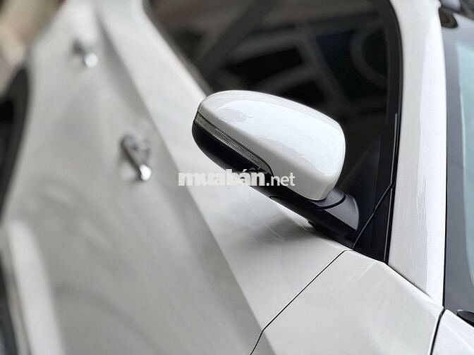 Hyundai Tucson 2018 2.0 ATH màu trắng 8v Chỉ 5xx