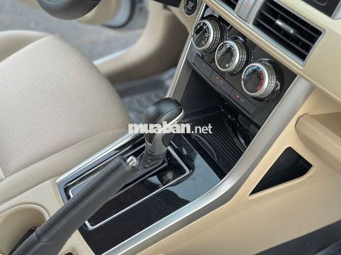 Mitsubishi Xpander 2019 1.5AT  2v km -Sơn zin 100%