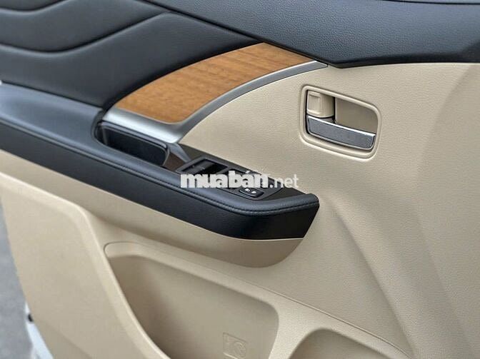 Mitsubishi Xpander 2019 1.5AT  2v km -Sơn zin 100%