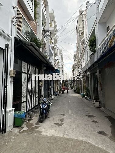 ​🏡 Xe hơi ngủ trong nhà giáp Tân Phú , Q6 Ngang 8m