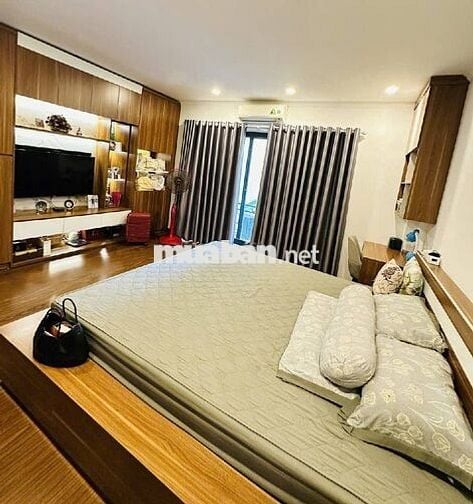 NHÀ HIẾM MỚI THẠCH BÀN FULL NỘI THẤT CAO CẤP,  2 THOÁNG, OTO ĐỖ CỔNG