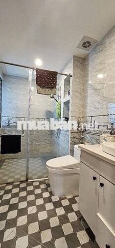 NHÀ HIẾM MỚI THẠCH BÀN FULL NỘI THẤT CAO CẤP,  2 THOÁNG, OTO ĐỖ CỔNG