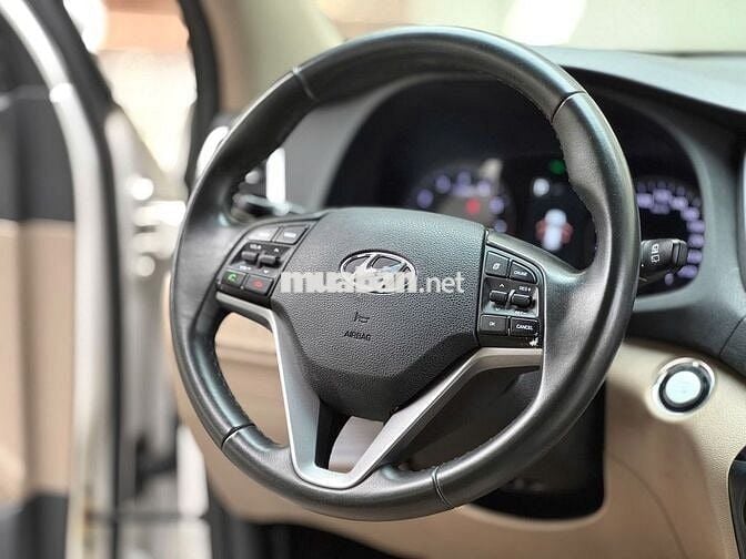 Hyundai Tucson 2018 2.0 ATH màu trắng 8v Chỉ 5xx