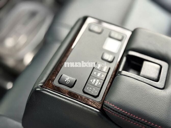 Toyota Camry 2016 2.5Q - 26000 km
