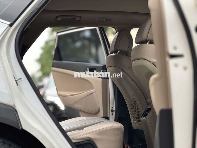 Hyundai Tucson 2018 2.0 ATH màu trắng 8v Chỉ 5xx