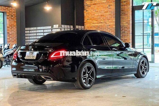 Mercedes C300 AMG đen nt đen sx2021 đi 38k km