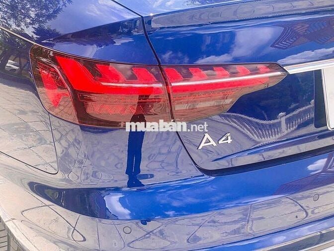 Audi A4 40 TFSI 2023 biển SG nhập Đức lướt 15k km
