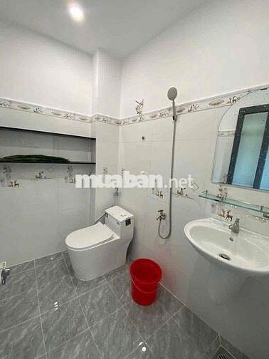 NHÀ TL15. TRỆT LỬNG 3PN 2WC. ĐƯỜNG 8M. XE HƠI ĐẬU CỬA