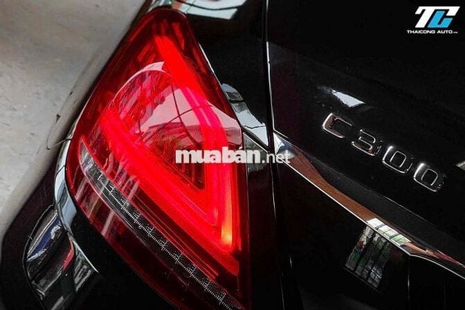 Mercedes C300 AMG đen nt đen sx2021 đi 38k km