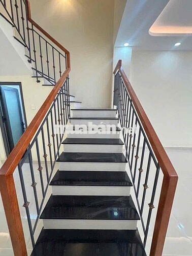 HOT! NHÀ HXH ĐƯỜNG NGUYỄN HIỀN, Q3 (60m2) CẦN TÌM CHỦ MỚI. GIÁ 8TỶ090
