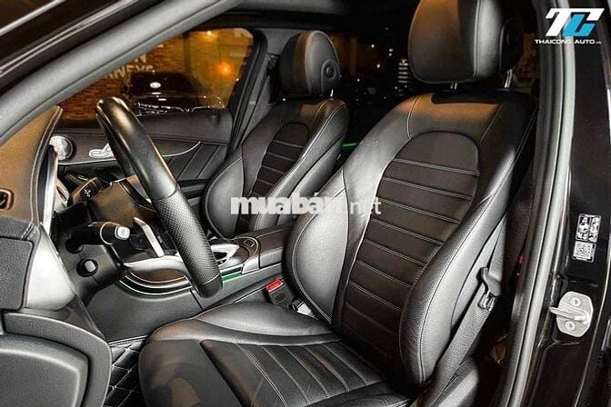 Mercedes C300 AMG đen nt đen sx2021 đi 38k km