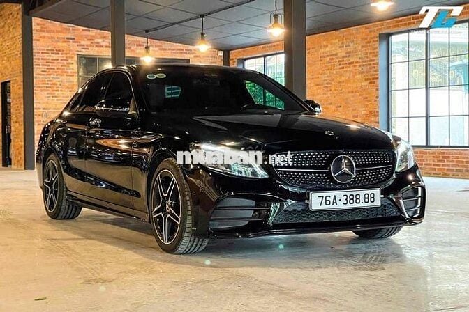 Mercedes C300 AMG đen nt đen sx2021 đi 38k km