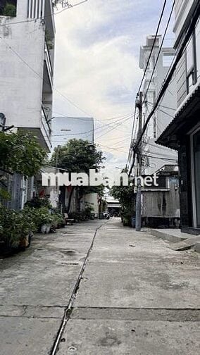 BÁN GẤP NHÀ 4 TẦNG ,HẺM OTO ,LÊ VĂN QUỚI  KHU DÂN TRÍ 4*11M CHỈ 5TỶ2