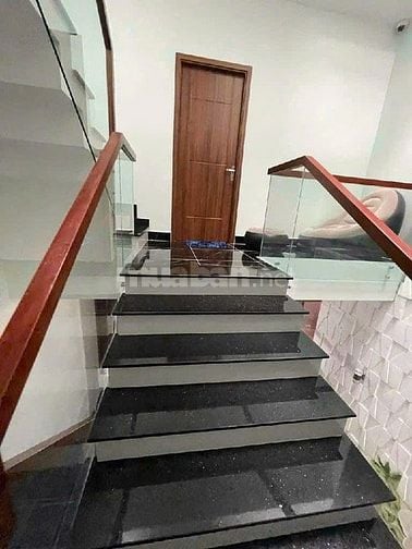 Nhà 3 tầng lệch tầng 5x23m, Huỳnh Tấn Phát – Nhà Bè, ô tô ngủ nhà,