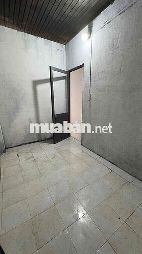 Chính chủ cho thuê nhà nguyên căn phù hợp ở gia đinh, làm kho, spa,neo
