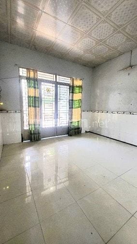 Nhà Cấp 4 gần KDC Phú Xuân, DT 6,1x12m