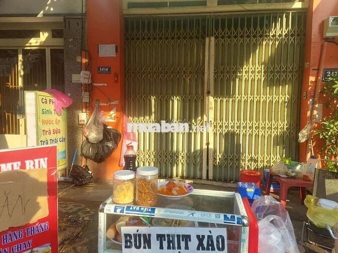 Cần sang mặt bằng kinh doanh du thể loại