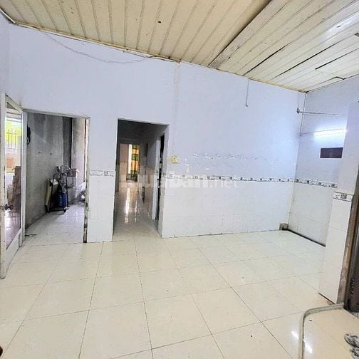 Nhà Cấp 4 gần KDC Phú Xuân, DT 6,1x12m