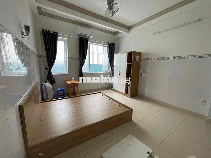 Cho thuê căn hộ Studio Cửa sổ thoáng Q8 gần Parc Mall, cầu Chánh Hưng