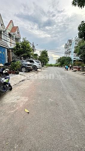 Bán Nhà 162m2, 4 phòng ngủ Sổ hồng riêng KDC Đại Hải
