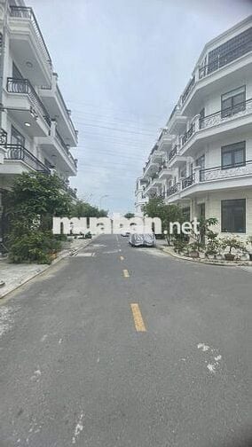NHÀ PHỐ KHU CAO CẤP AN PHÚ ĐÔNG Q12