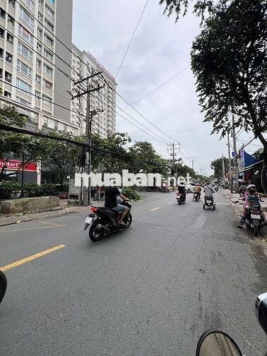 MT BỞ BAO TÂN THẮNG ĐỐI DIỆN AEON MALL 4X20 TRỐNG SUỐT KD TỰ DO
