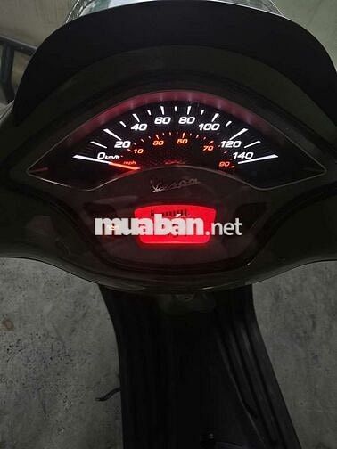 Piaggio mới nữ dùng