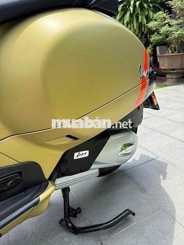 Vespa GTS Super Sport khoá Keyless mới chạy 300 km