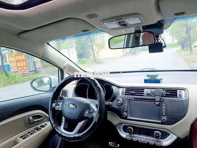 2015 1.4 AT Hatchback - 130000 km