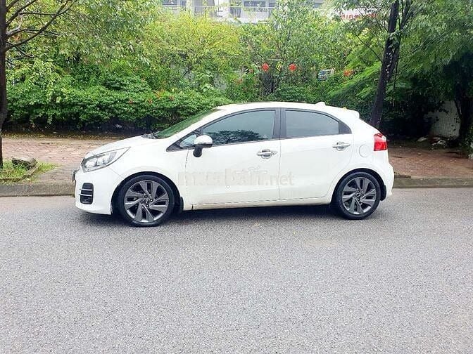 2015 1.4 AT Hatchback - 130000 km