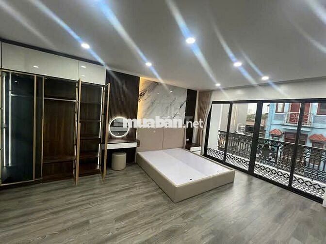 ĐỊNH CÔNG, 6 TẦNG THANG MÁY, Ô TÔ ĐỖ CỬA, LÔ GÓC MT RỘNG CHỈ 10.2 TỶ
