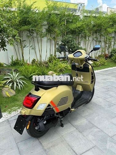Vespa GTS Super Sport khoá Keyless mới chạy 300 km