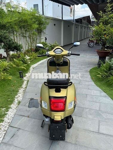 Vespa GTS Super Sport khoá Keyless mới chạy 300 km