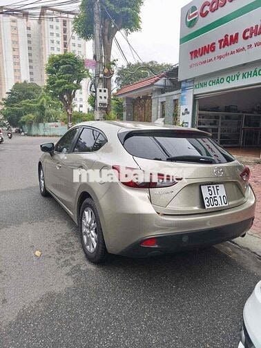 Mazda 3 2015 1.5 AT Hatchback - 80000 km
