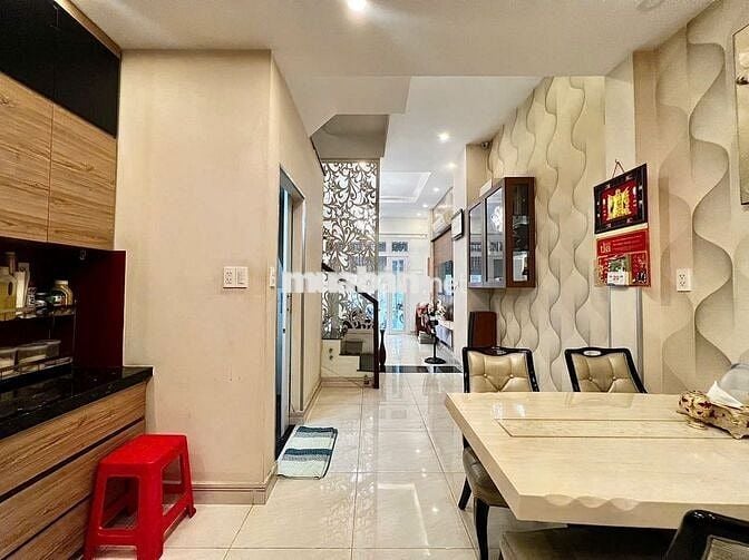 Chính chủ cho thuê nhà 3PN 3WC 1PK bếp. Nội thất từ A-Z