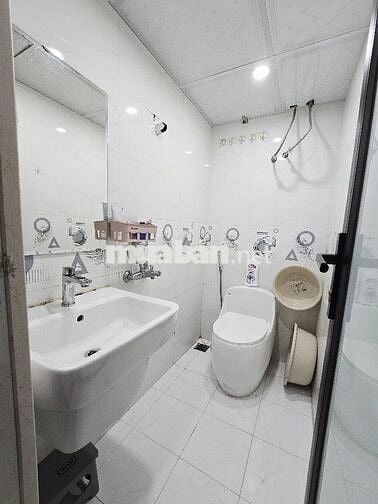 Nhà tập thể #Nguyễn_Trãi, sổ riêng, diện tích sd 75m2, 3PN + 2VS.
