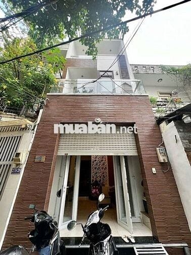 Chính chủ cho thuê nhà 3PN 3WC 1PK bếp. Nội thất từ A-Z