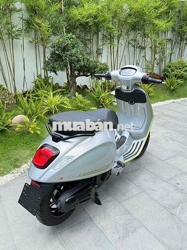 VespaSprint Tech 150cc 2025 mới lăn bánh 210 km