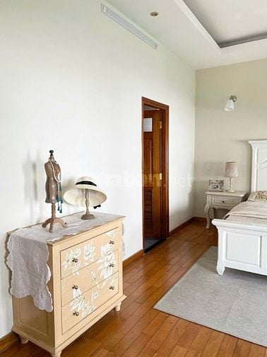 Chính chủ cho thuê Biệt Thự Nam Long 1 giá 100tr có hồ bơi 