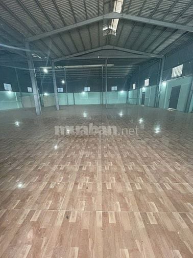 Cho thuê nhà xưởng giả rẻ hóc môn DT 1.200m2 giá 54 triệu/ tháng 