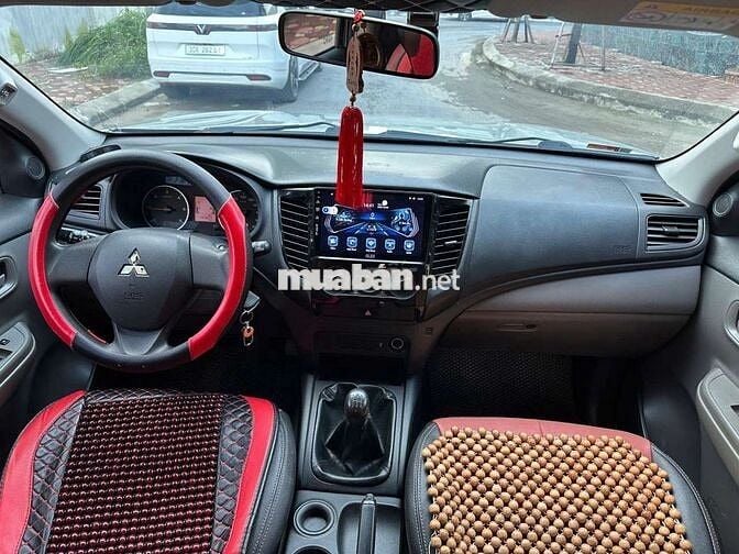 Mitsubishi Triton GLX 2015MT 4x2 xe đẹp k lỗi nhỏ